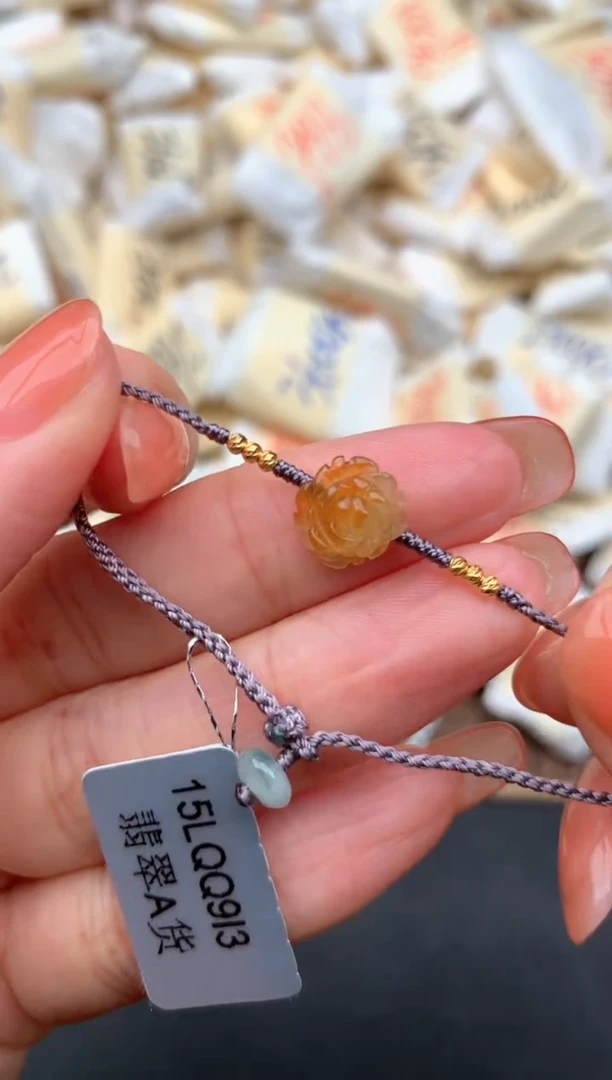 18K金镶嵌挂件翡翠福利