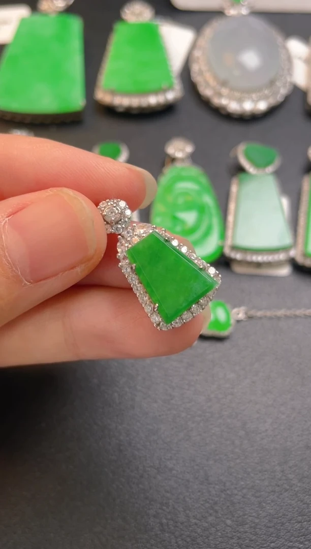 吊坠(不含链)银S925镶嵌翡翠吊坠