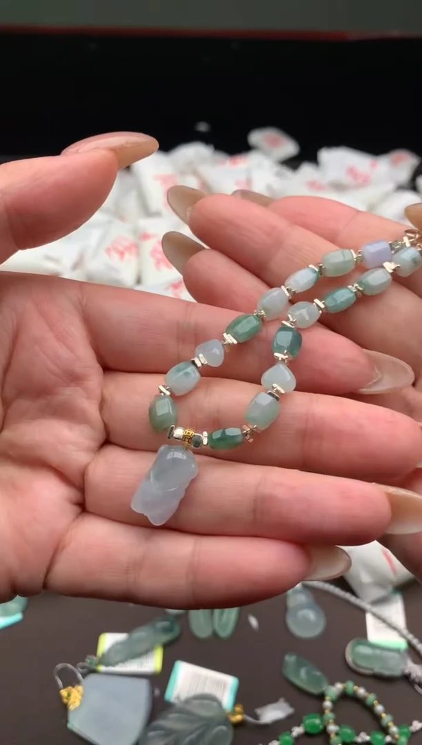 【闪购商品】翡翠手绳未镶嵌一