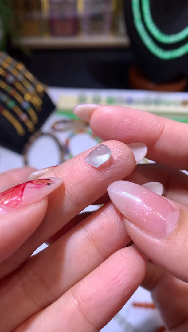 【闪购商品】定制翡翠未镶嵌小冰件150+15