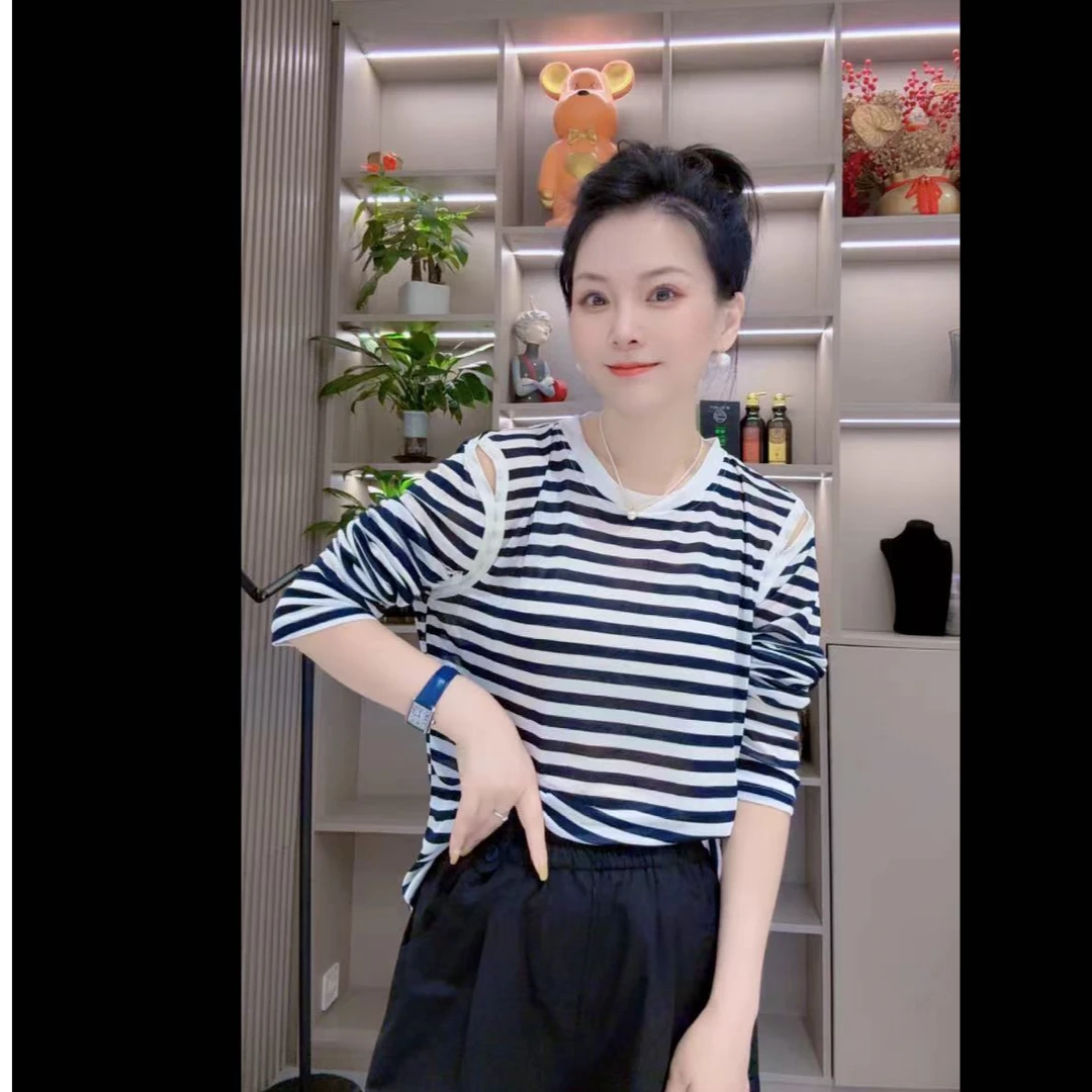 条纹漏肩袖T恤---