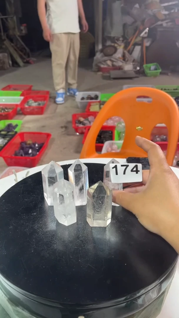 未镶嵌水晶大型摆件（非配饰）白水晶柱子 多样性发货