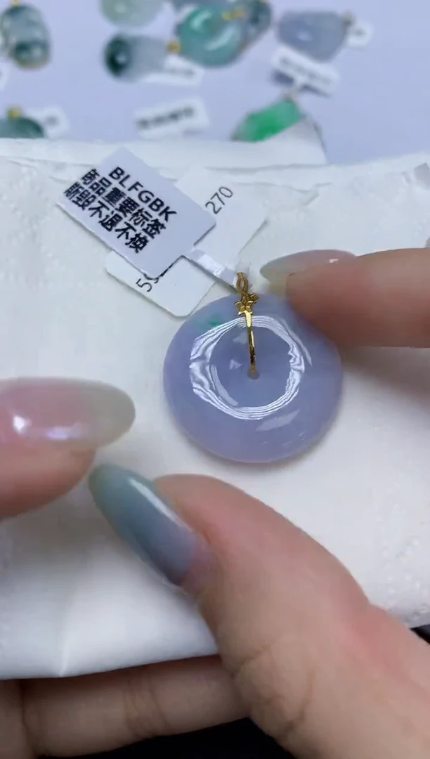 翡翠18K金镶嵌颈饰天然缅甸翡翠A货