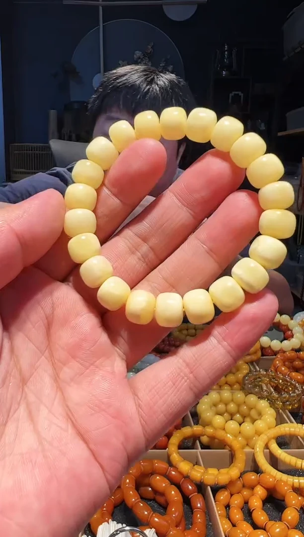 手链蜜蜡未镶嵌11+单圈