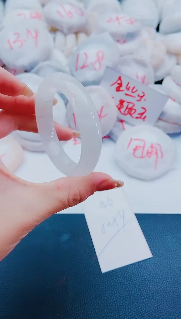 未镶嵌手镯石英质玉N6-53-54