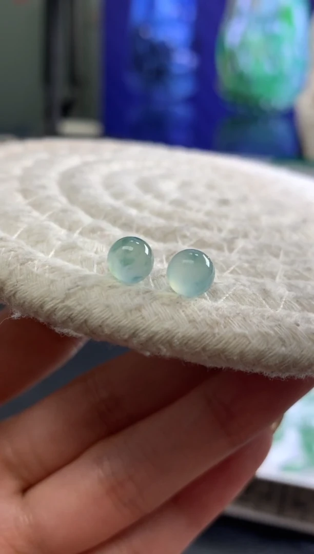 未镶嵌定制翡翠毛货 卡6.8