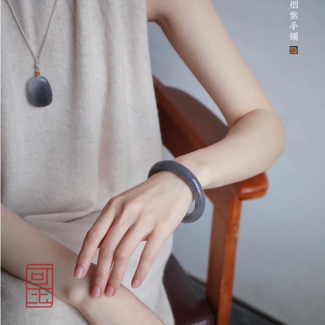 可玉方逑葡萄糯紫——天然和田玉烟紫美学紫月光中高端轻奢冷艳女款