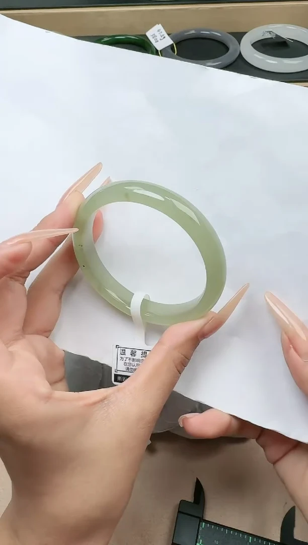 【闪购商品】和田玉手镯未镶嵌57/58圈口 YY