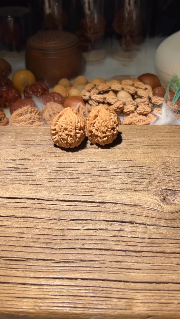 草**歌草原牧歌文玩核桃