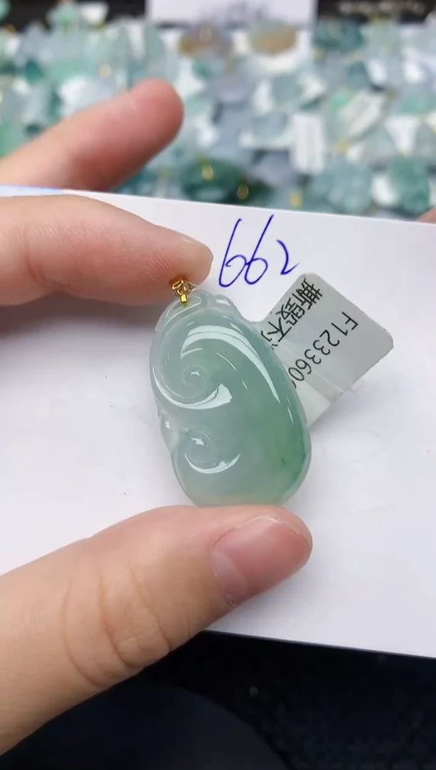 翡翠18K金镶嵌颈饰天然缅甸A货翡翠百元以上9元证书费自理
