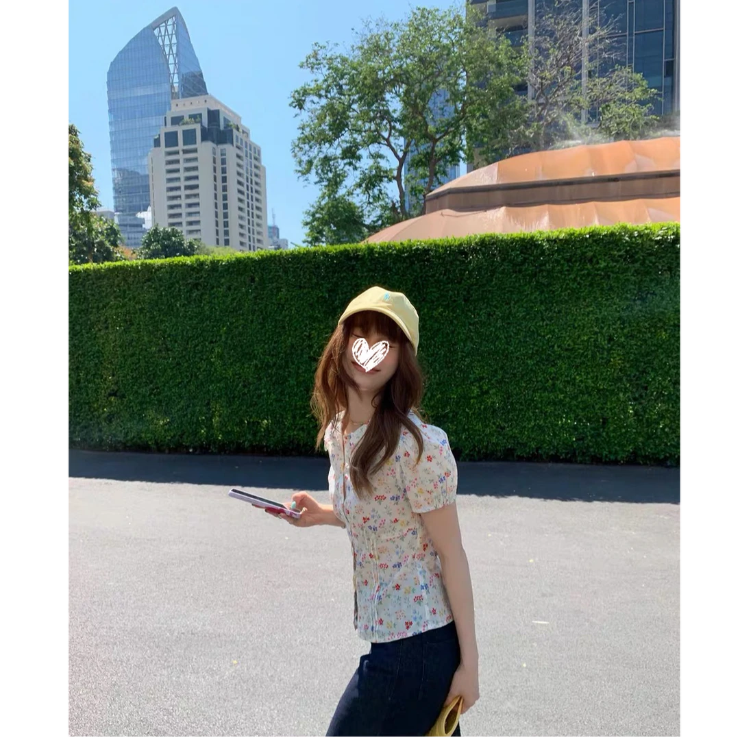 夏季2025新款韩系度假甜美风泡泡袖碎花衬衫女短袖衬衣