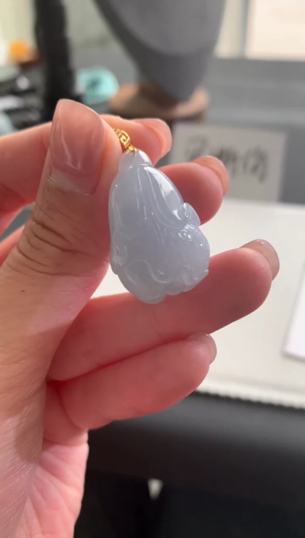 【闪购商品】翡翠挂件未镶嵌白菜