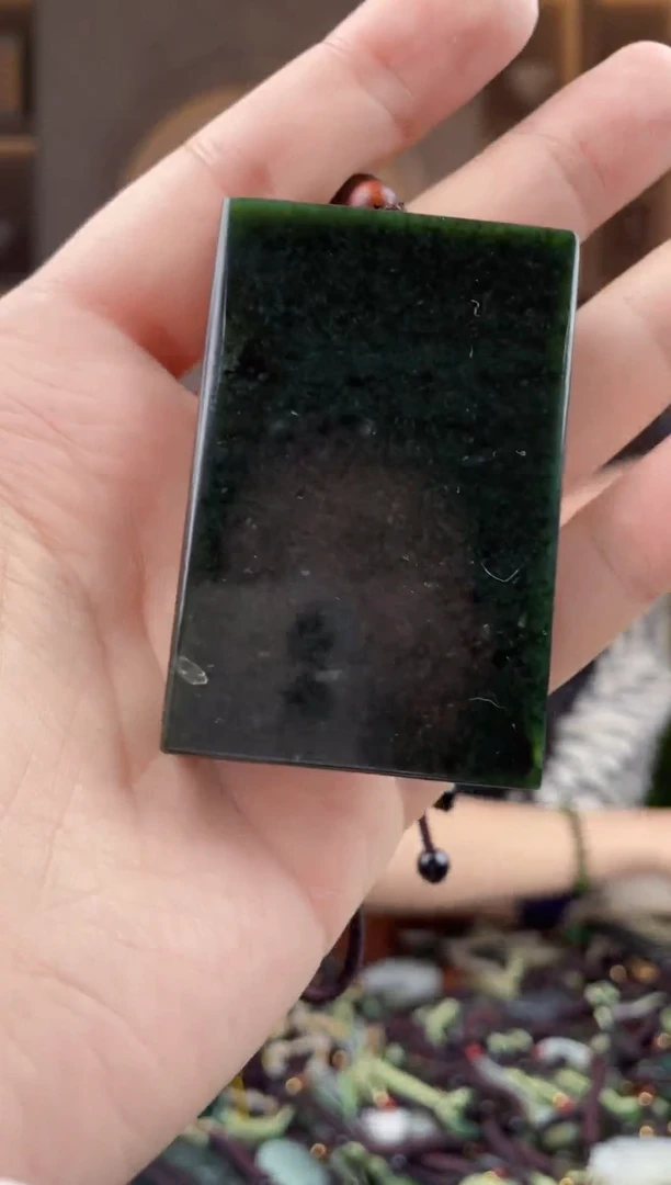 颈饰未镶嵌和田玉拍一发一，多样性发货