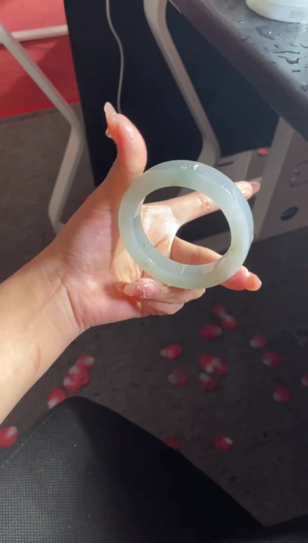 【闪购商品】定制翡翠手镯未镶嵌手镯DDH/发一件