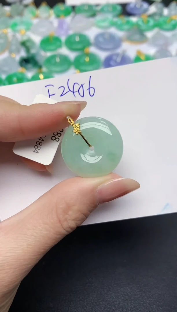 颈饰18K金镶嵌翡翠天然缅甸A货翡翠百元以上9元证书费自理