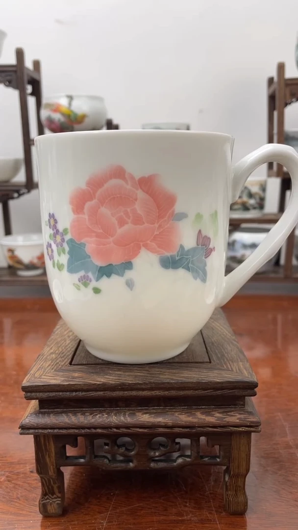 【闪购商品】1釉下五彩高温手绘 大容量 茶杯
