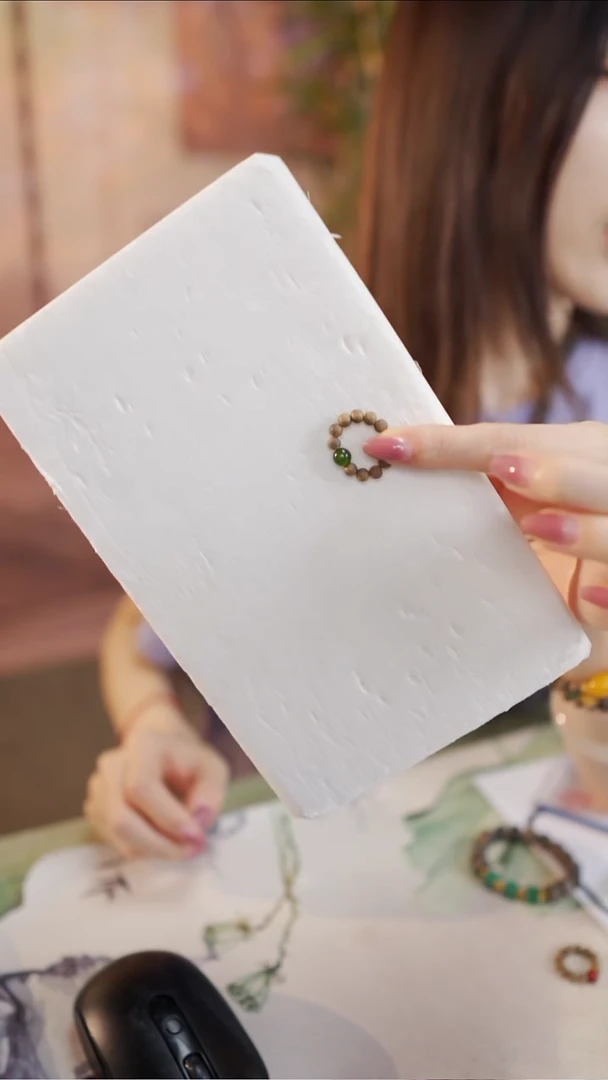 沉香手串s****✨莺歌绿棋楠绿戒指多样性发一