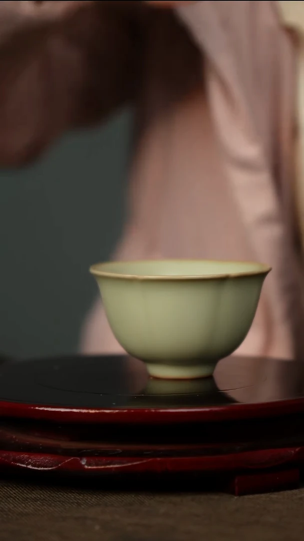 全品 粉青 花口杯