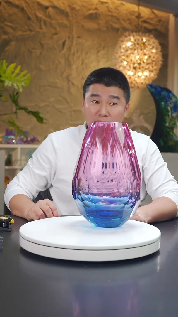 琉璃金**鼠金红蓝切面花器