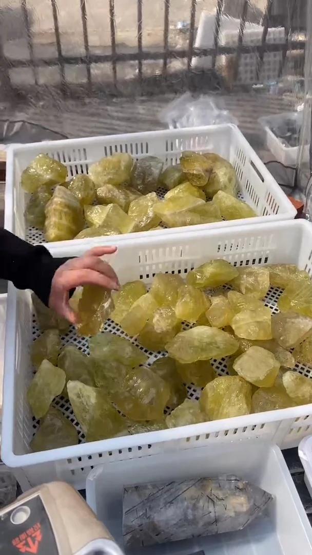 【闪购商品】黄晶原石未镶嵌黄水晶原石500g多样性发货