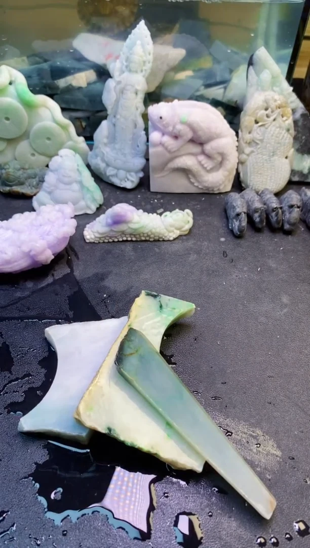 翡翠挂件未镶嵌天然翡翠075