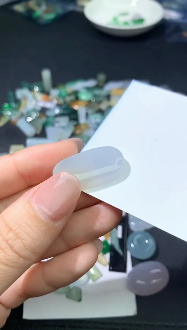 颈饰未镶嵌翡翠吊坠