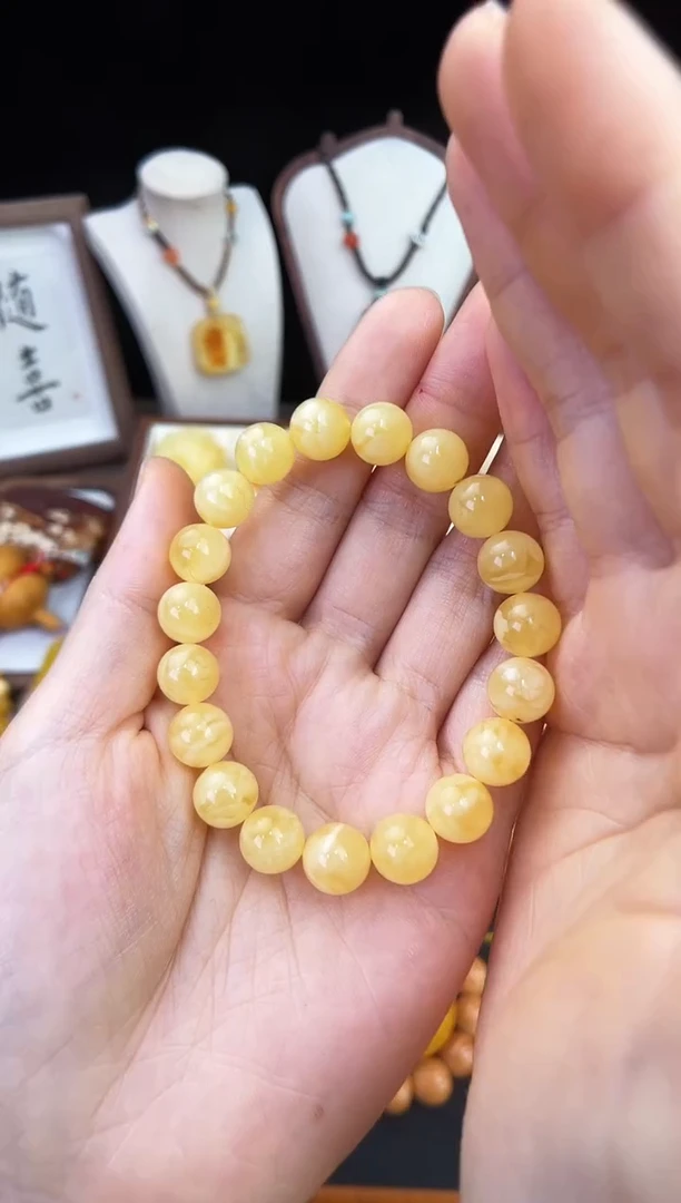 琥珀未镶嵌珠宝奇石?****鬼柒月