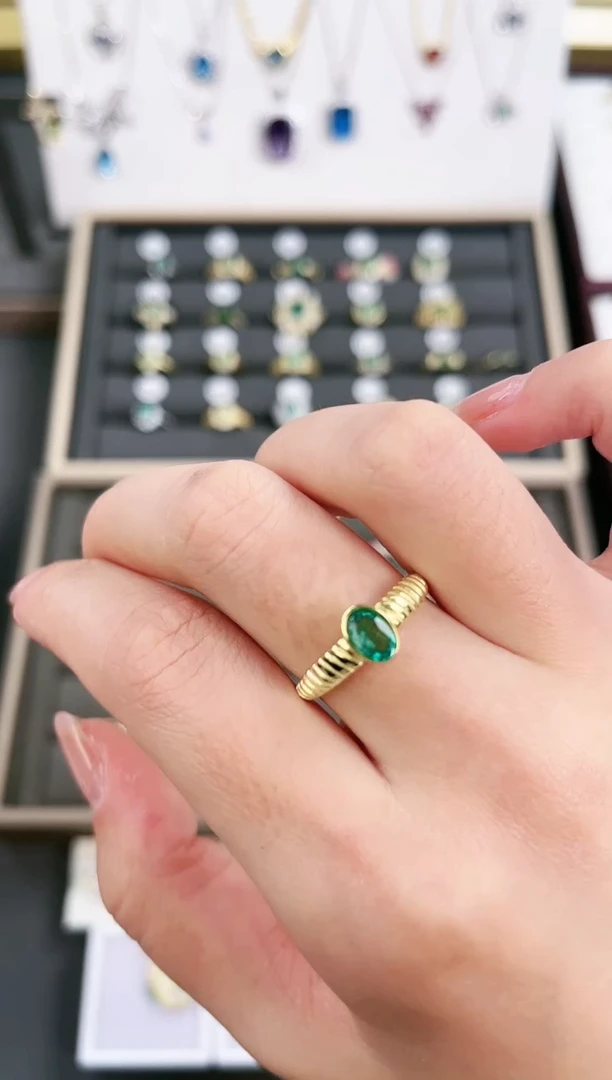 【闪购商品】祖母绿戒指银S925镶嵌g3210