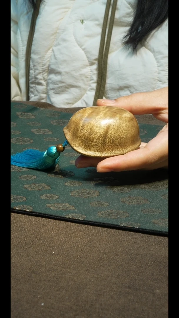 金丝楠枯木料水波纹手工雕刻富甲天下