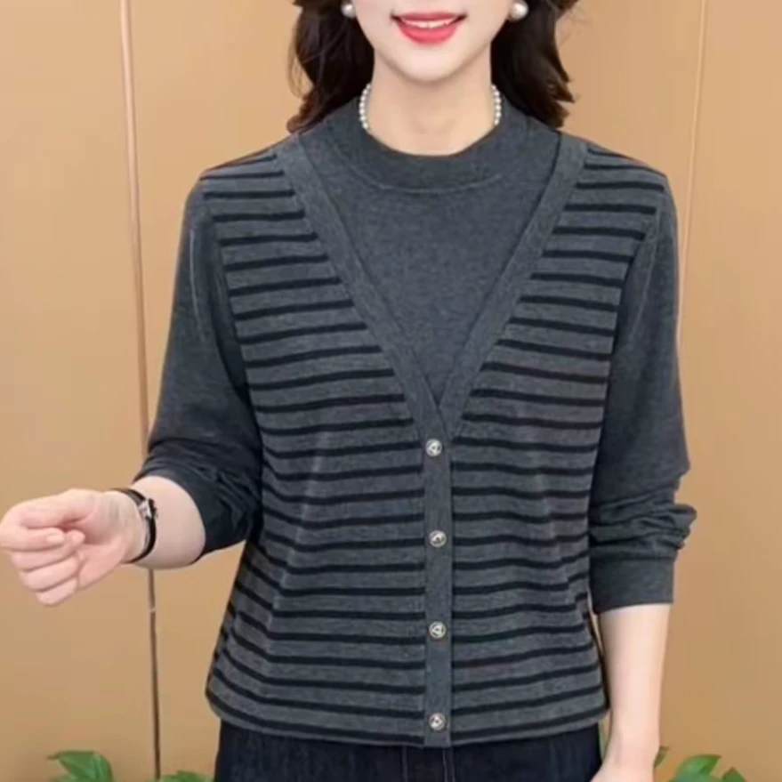 秋季新款时尚假两件条纹洋气打底衫显瘦减龄设计感拼接百搭上衣女