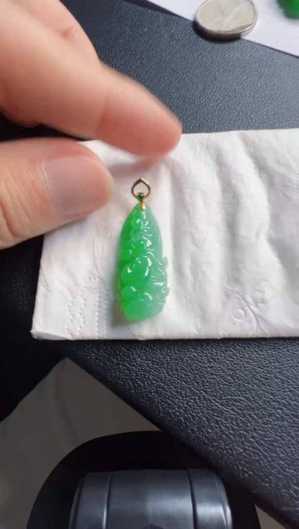 吊坠(不含链)18K金镶嵌翡翠1980
