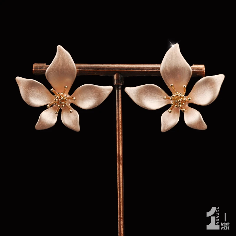 铜合金合成锆石耳饰 一漾 设计十款简约大气复古 耳环