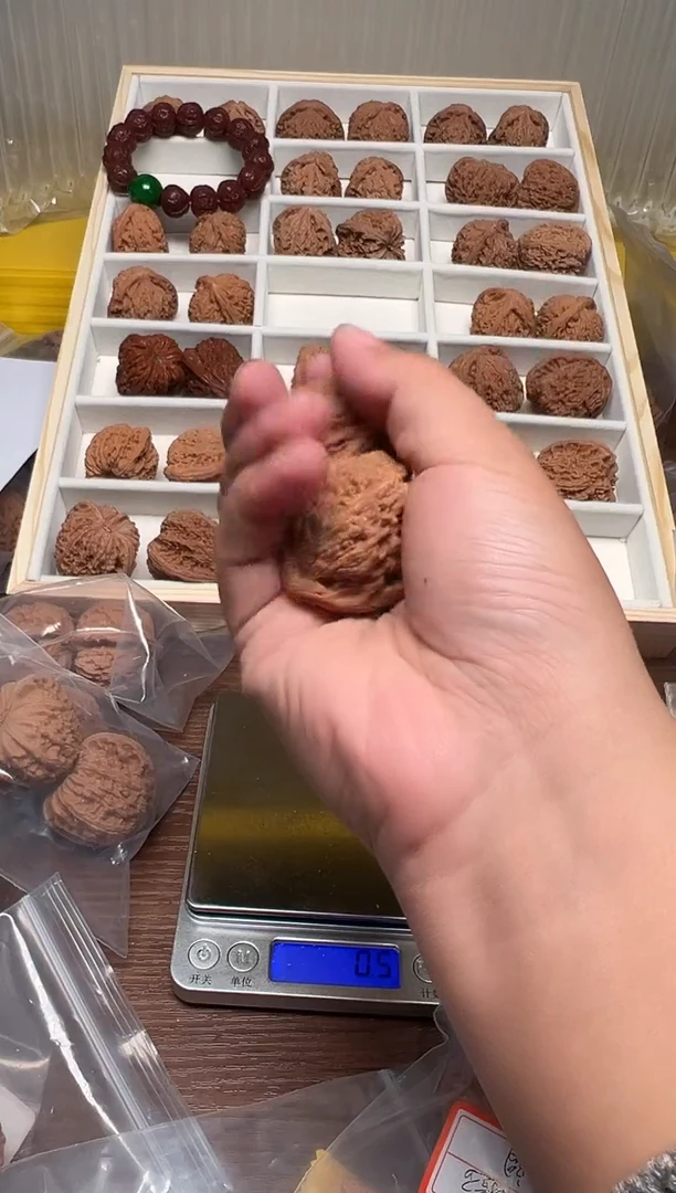 把件文玩核桃轩轩40南疆石