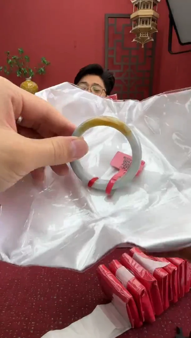 未镶嵌手镯翡翠翡翠手镯10