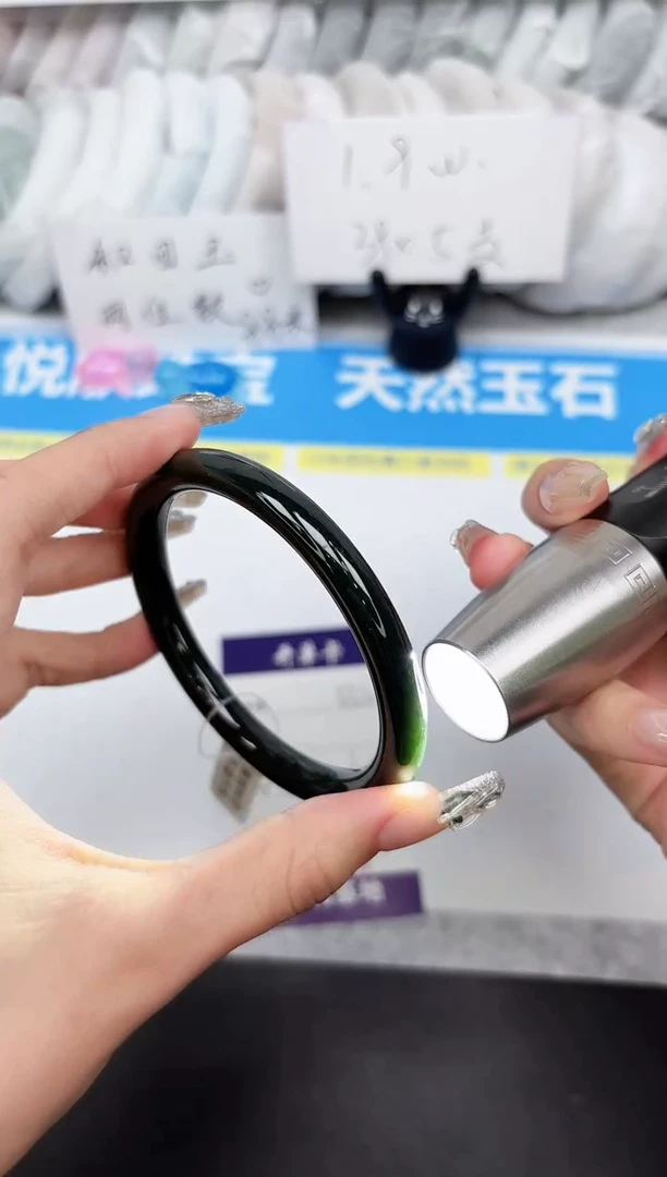 和田玉手镯未镶嵌332-60.3