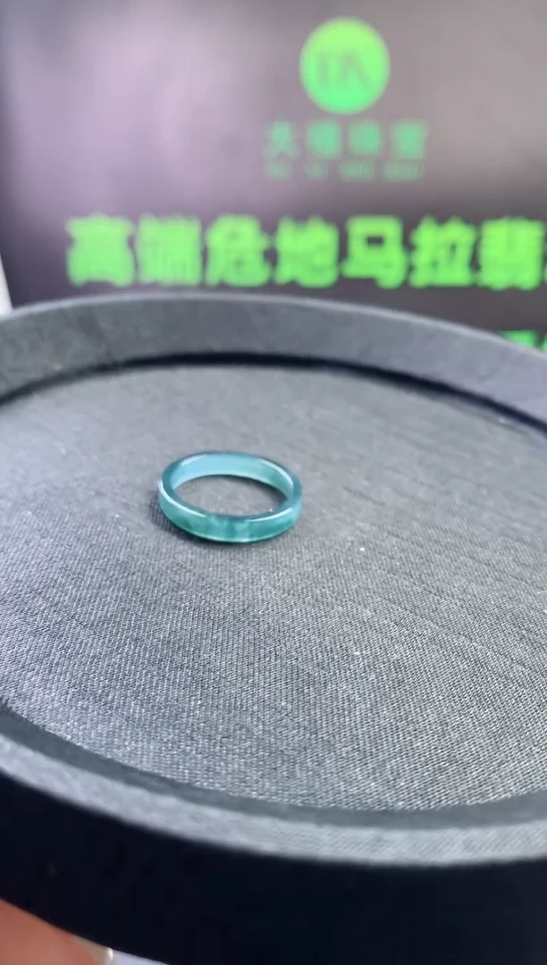 翡翠未镶嵌颈饰0449368732