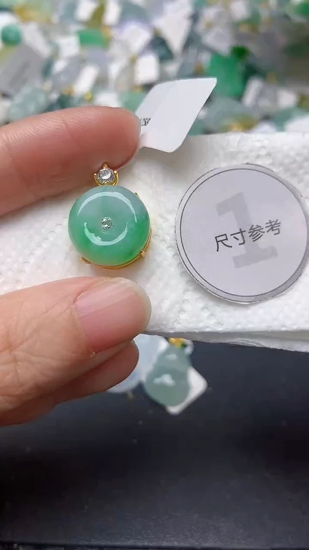 颈饰未镶嵌翡翠天然缅甸A货翡翠