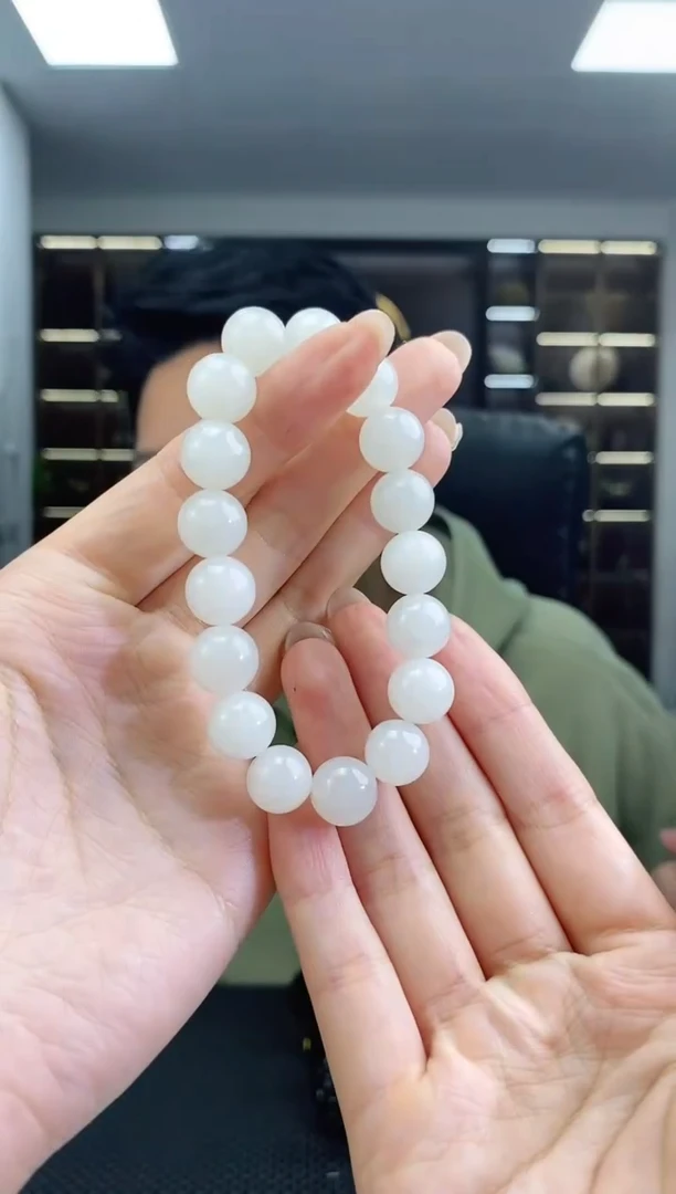 未镶嵌手串和田玉卡12圆珠