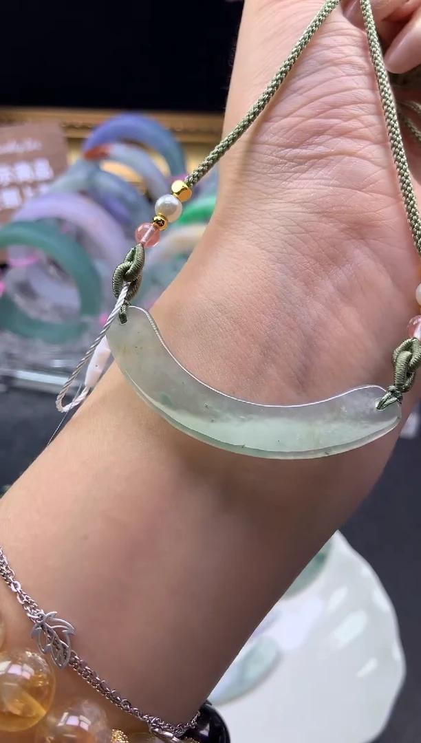 未镶嵌挂件翡翠凉*玉璜