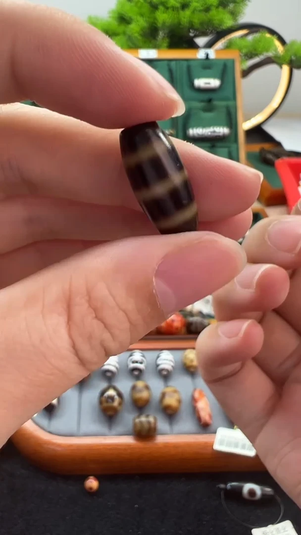 玛瑙/玉髓（覆膜）颈饰未镶嵌31.（微瑕随机发货）