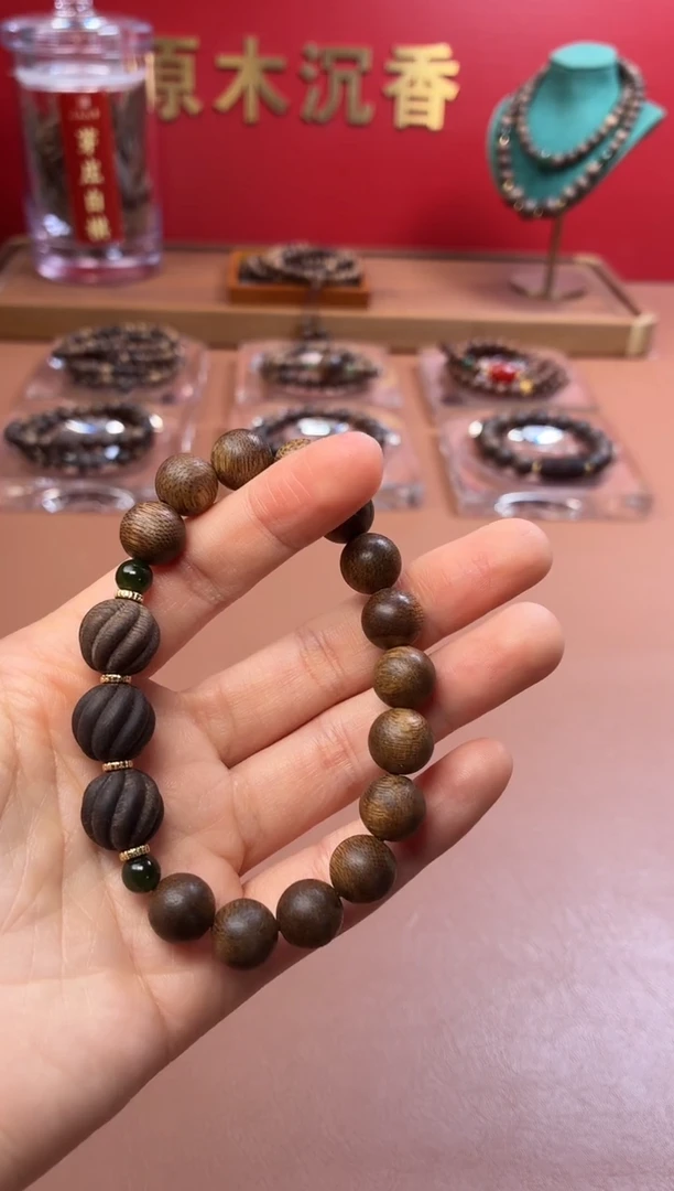 沉香手串沉水紫棋瘤疤10配白棋扭转乾坤单圈设计