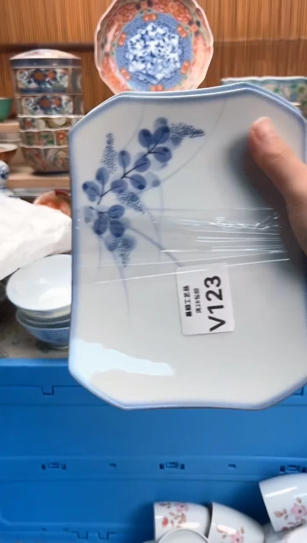 瓷片j****e123V满28包邮 不满找客服延迟发货