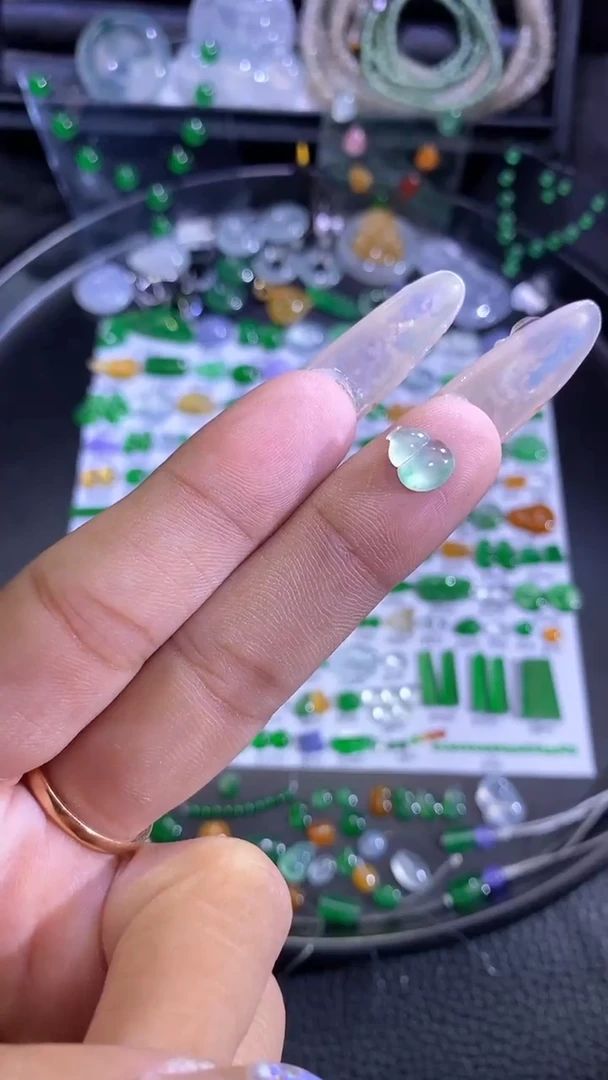 未镶嵌挂件翡翠葫芦