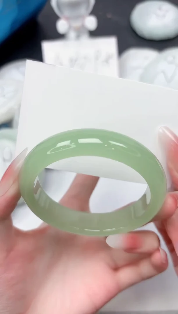 未镶嵌手镯石英质玉269-57