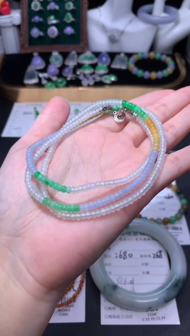颈饰未镶嵌翡翠48小时鉴赏期 退货不扣服务费