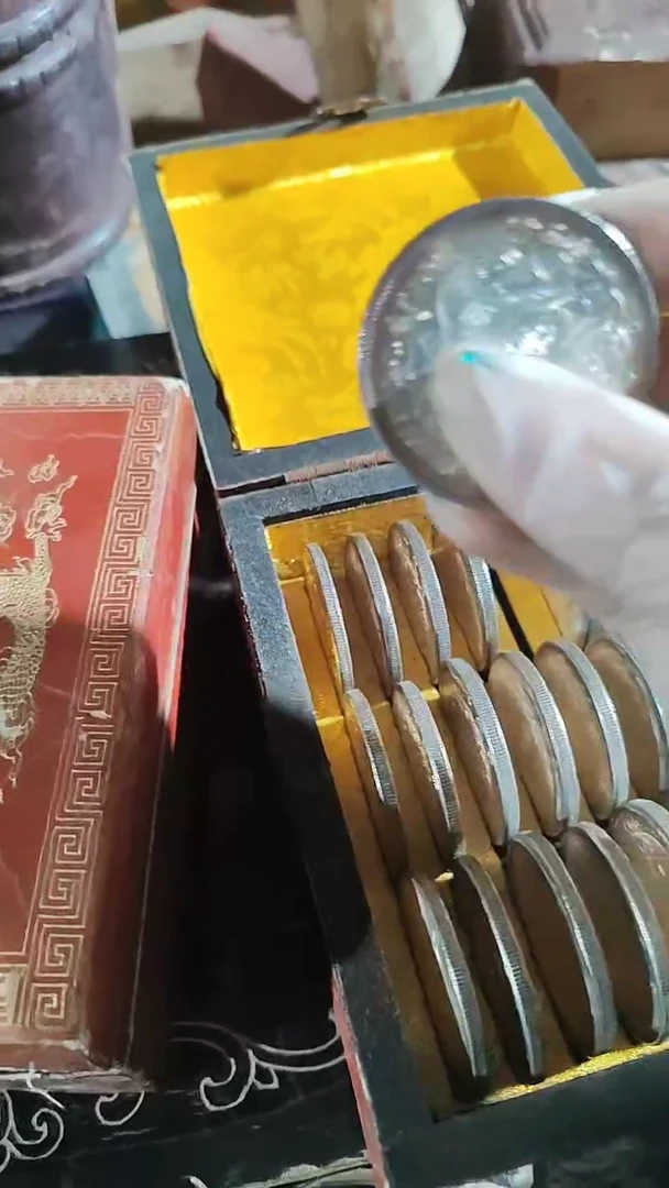 木开封红色大期盒子30彩