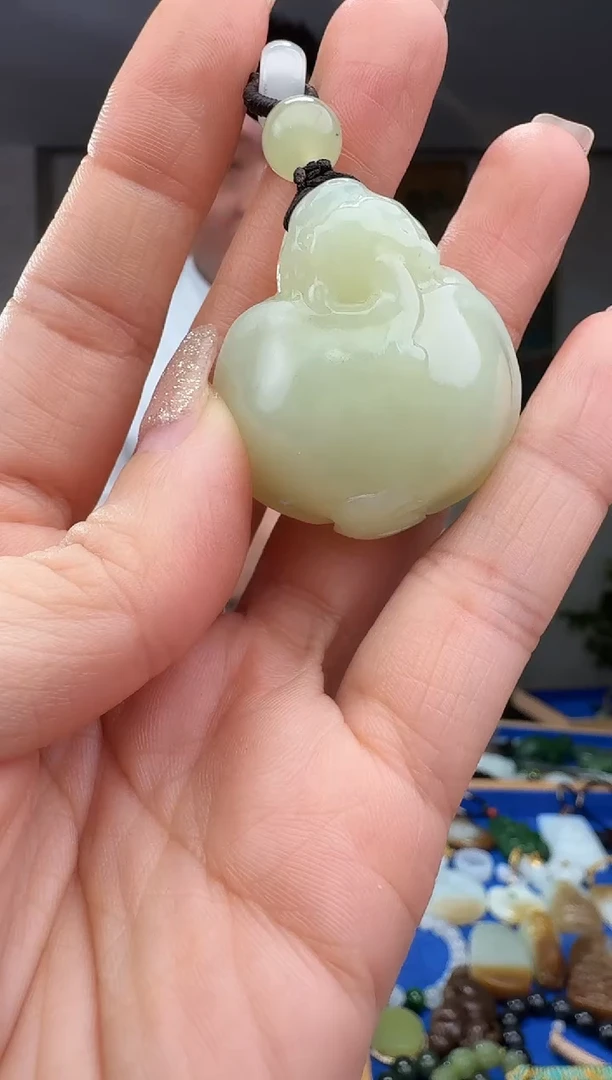 颈饰未镶嵌和田玉拍一发一