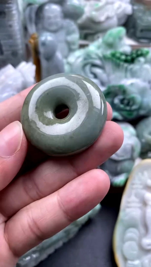 吊坠(不含链)未镶嵌翡翠1