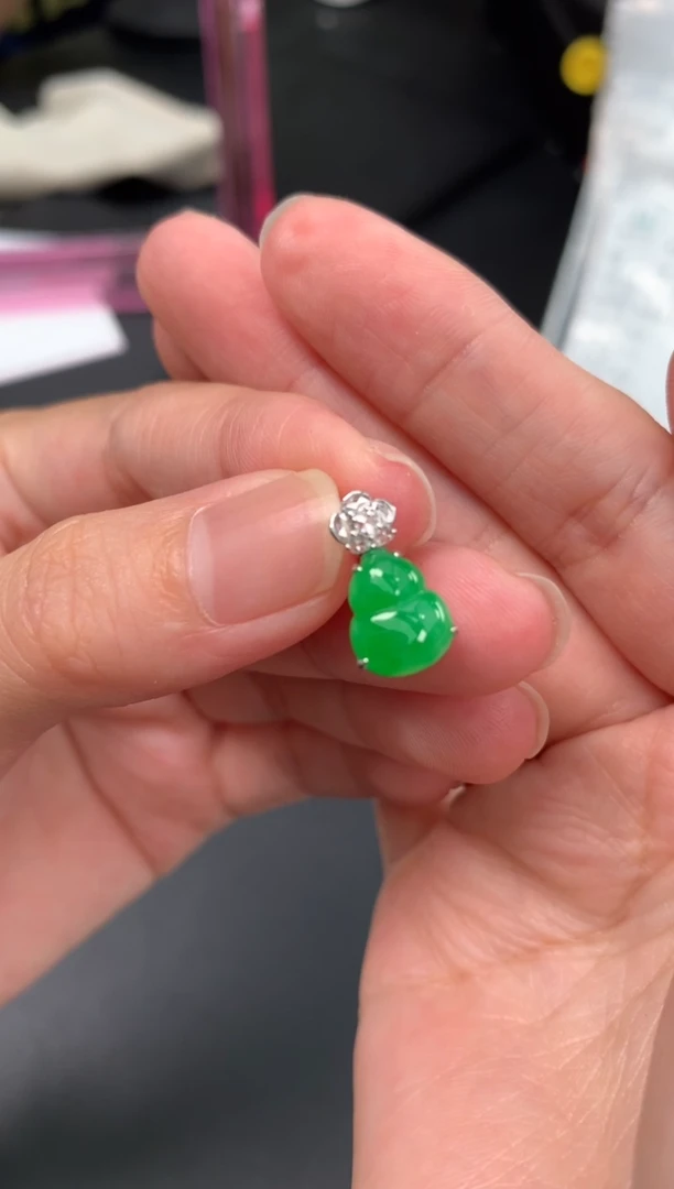18K金镶嵌定制翡翠模式推广期48小时鉴赏期