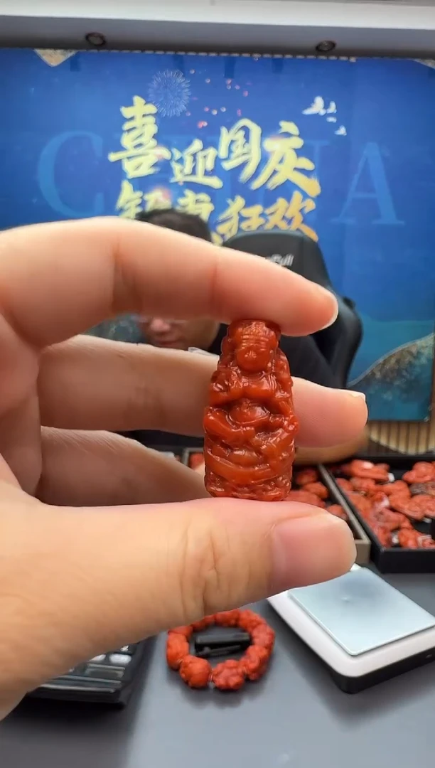 未镶嵌雕刻南红玛瑙068ZB0925产品一个